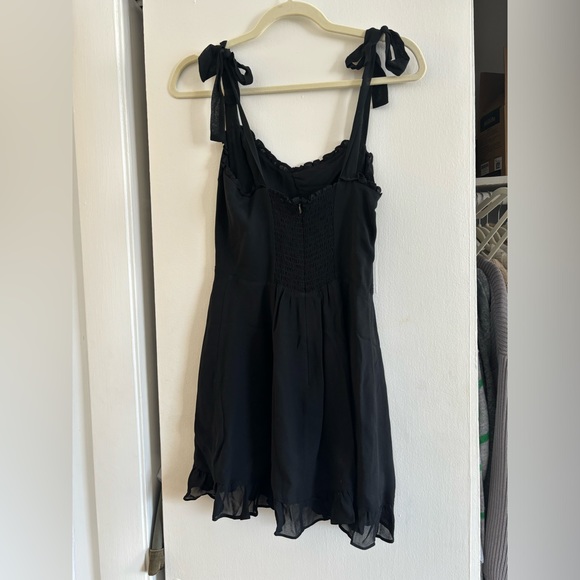 Reformation Christine Dress - Picture 4 of 8